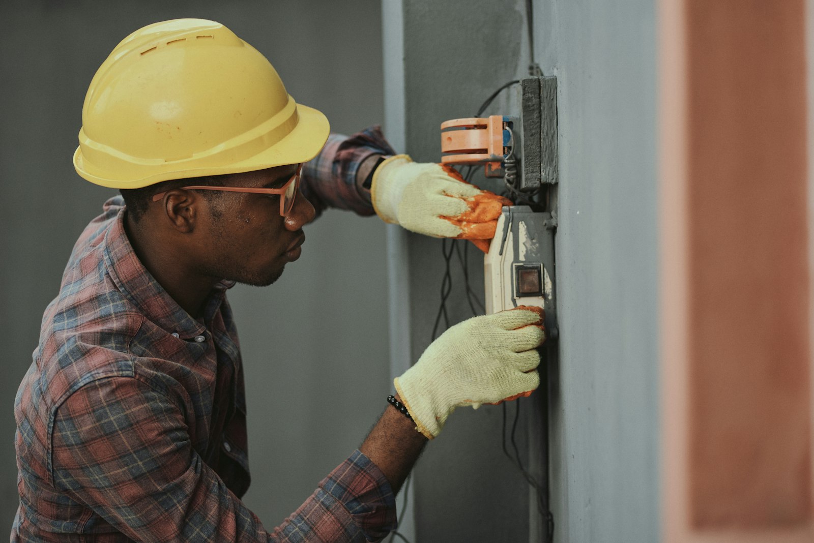 Carpenter carrying out high-quality home repair work
